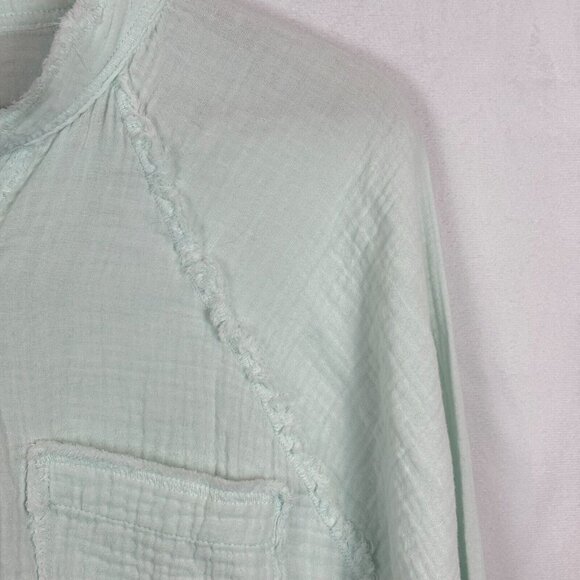 Aerie Women's Ocean Blue Oversized distressed coverup button shirt sz Medium NWT - Picture 4 of 14